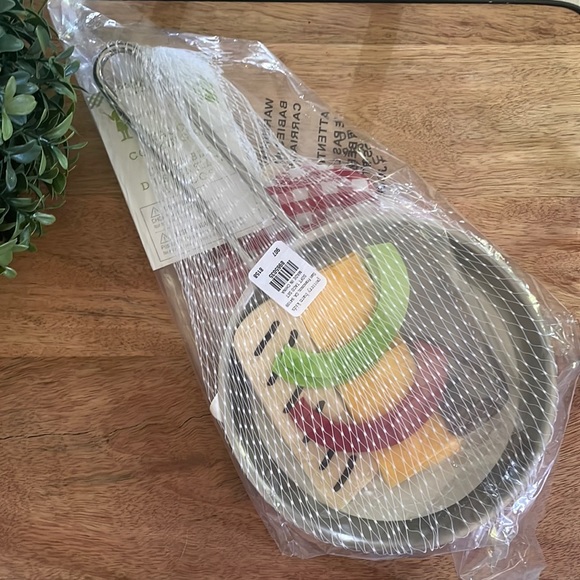 Pottery Barn Kids SOFT TACO COOKING SET - Picture 2 of 8